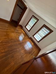 142 Montauk Avenue 3rd Floor, New London, CT 06320