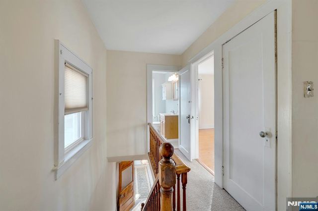 725 2nd Avenue, Lyndhurst, NJ 07071