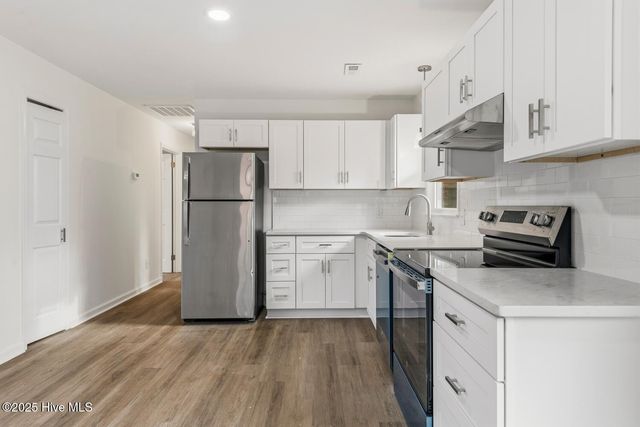 1508 Parks Village Road, Zebulon, NC 27597