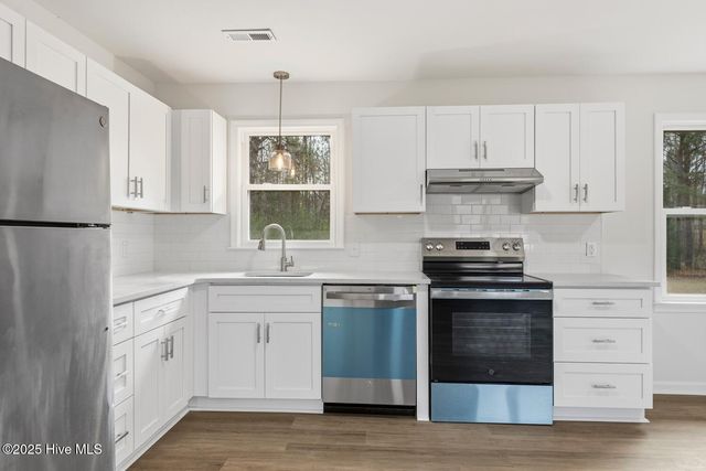 1508 Parks Village Road, Zebulon, NC 27597