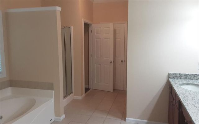 2532 Lois Court, Loganville, GA 30052