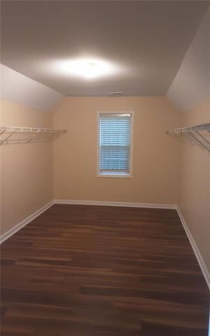 2532 Lois Court, Loganville, GA 30052