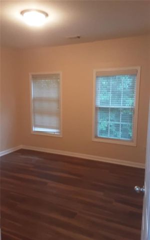 2532 Lois Court, Loganville, GA 30052