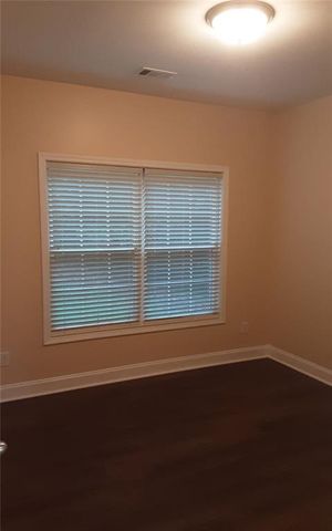 2532 Lois Court, Loganville, GA 30052
