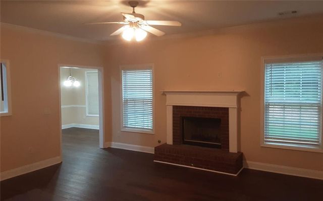 2532 Lois Court, Loganville, GA 30052