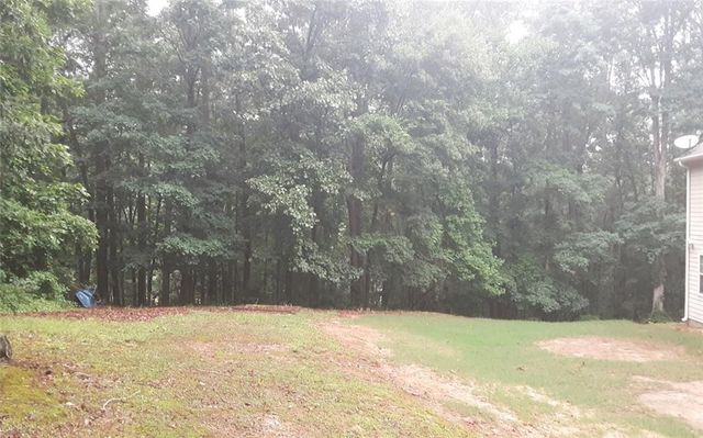 2532 Lois Court, Loganville, GA 30052