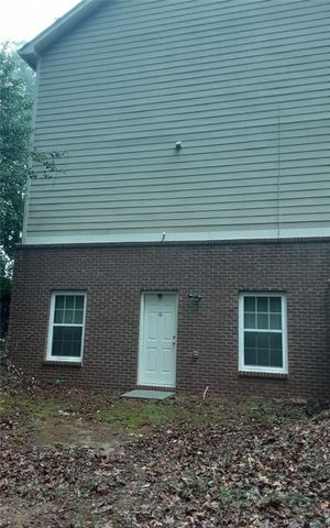 2532 Lois Court, Loganville, GA 30052