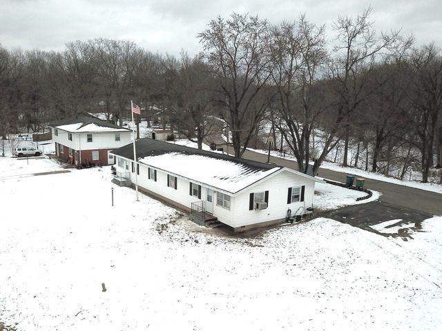 1950 E Old Pine Bluff Road, Morris, IL 60450