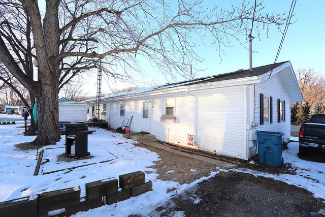 1950 E Old Pine Bluff Road, Morris, IL 60450