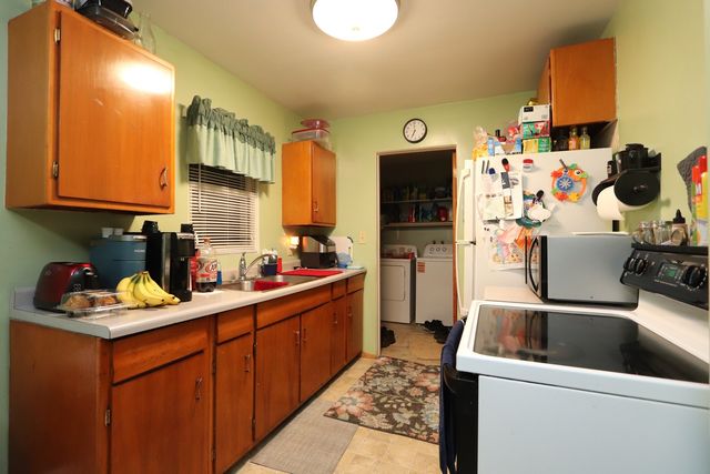 1950 E Old Pine Bluff Road, Morris, IL 60450