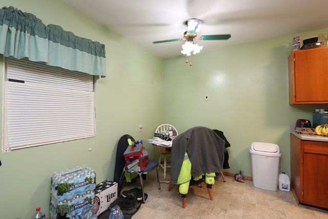 1950 E Old Pine Bluff Road, Morris, IL 60450