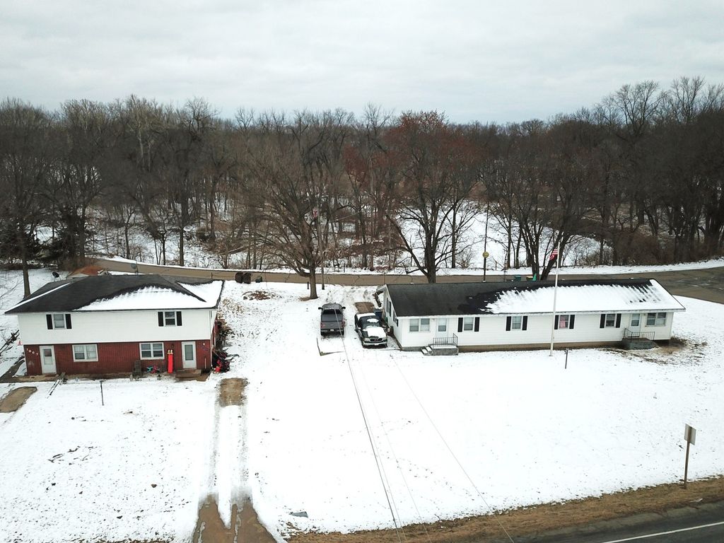 1950 E Old Pine Bluff Road, Morris, IL 60450