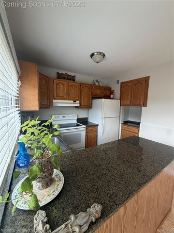 36814 Park Place Drive 24, Sterling Heights, MI 48310