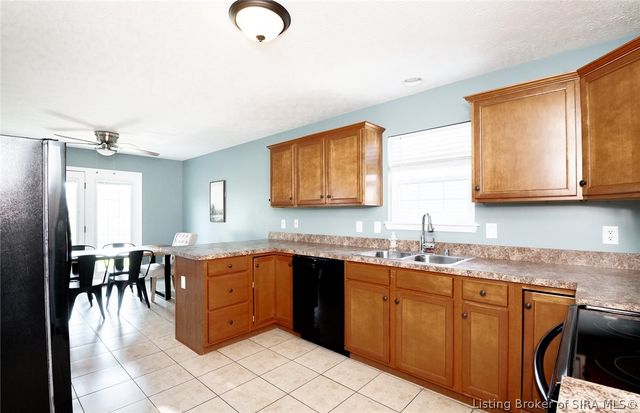 12301 Nina Court, Sellersburg, IN 47172