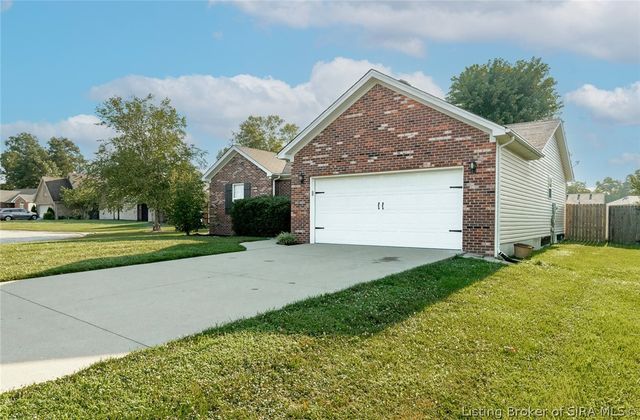 12301 Nina Court, Sellersburg, IN 47172