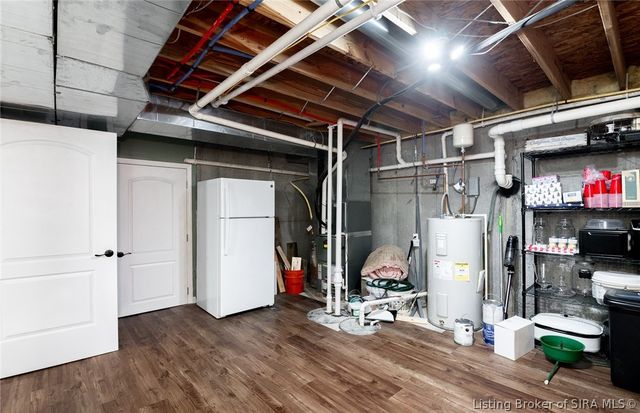 12301 Nina Court, Sellersburg, IN 47172