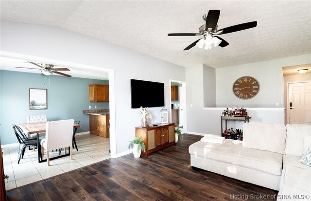 12301 Nina Court, Sellersburg, IN 47172