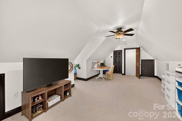 2916 Ed Reid Street, Charlotte, NC 28216