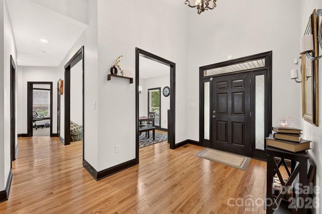 2916 Ed Reid Street, Charlotte, NC 28216