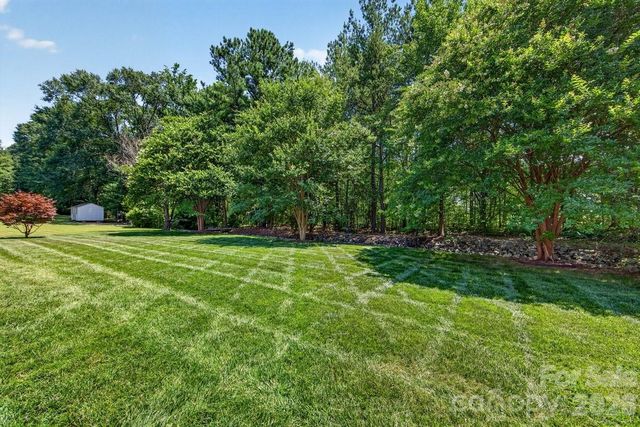 2916 Ed Reid Street, Charlotte, NC 28216