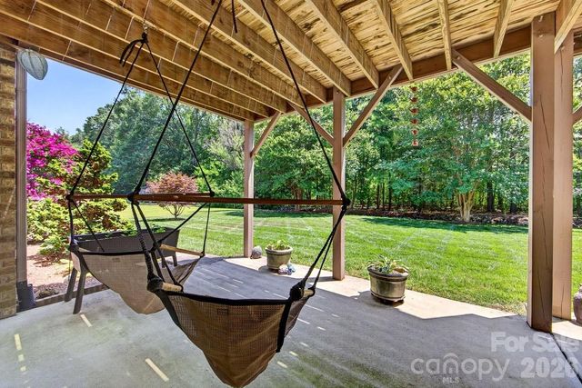 2916 Ed Reid Street, Charlotte, NC 28216