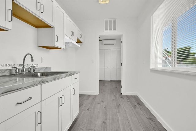 600 NW 25th Ct, Miami, FL 33125