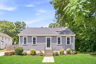56 Milford St, Hanson, MA 02341