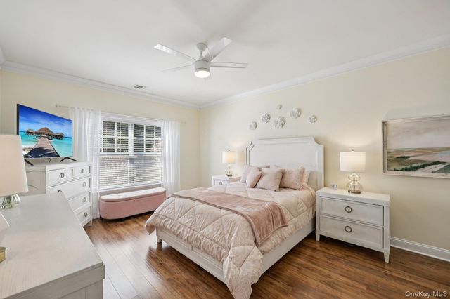 153 Stoneleigh Drive 153, Riverhead, NY 11901