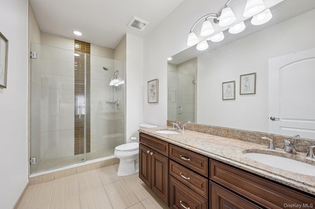 153 Stoneleigh Drive 153, Riverhead, NY 11901