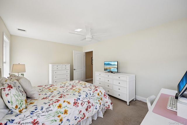 153 Stoneleigh Drive 153, Riverhead, NY 11901