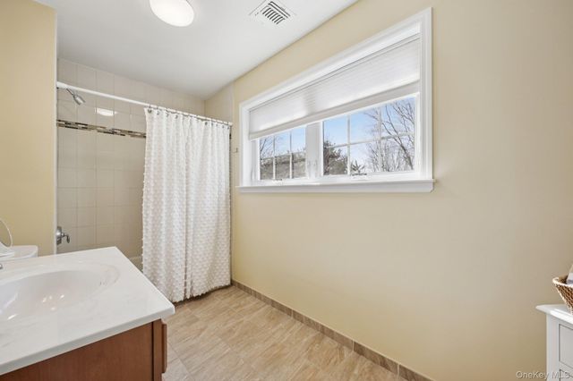 153 Stoneleigh Drive 153, Riverhead, NY 11901