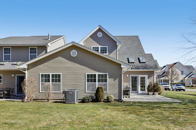 153 Stoneleigh Drive 153, Riverhead, NY 11901