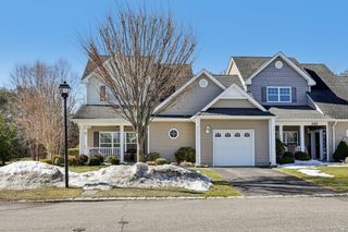 153 Stoneleigh Drive 153, Riverhead, NY 11901