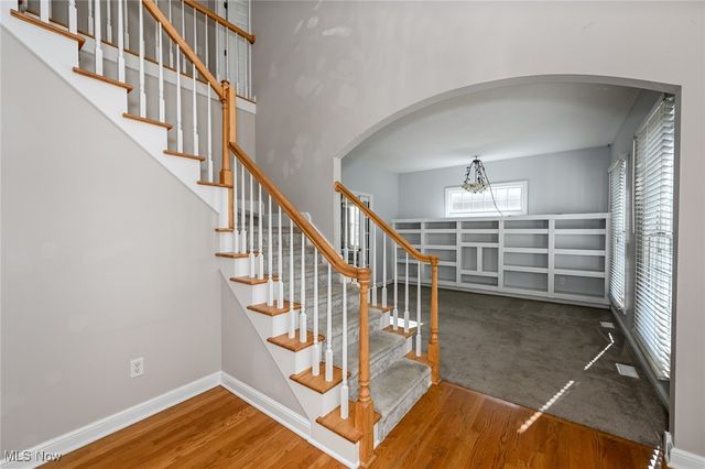 990 Whisperwood Lane, Aurora, OH 44202