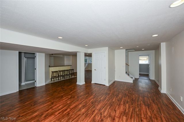 990 Whisperwood Lane, Aurora, OH 44202