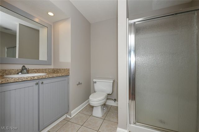 990 Whisperwood Lane, Aurora, OH 44202