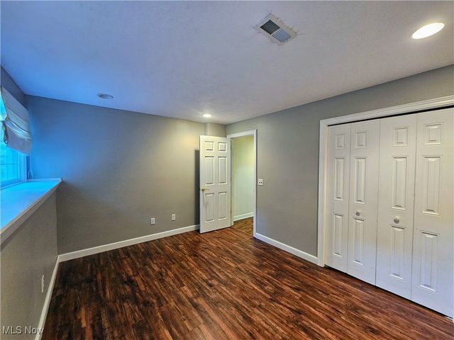 990 Whisperwood Lane, Aurora, OH 44202