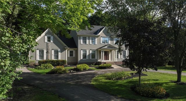 990 Whisperwood Lane, Aurora, OH 44202