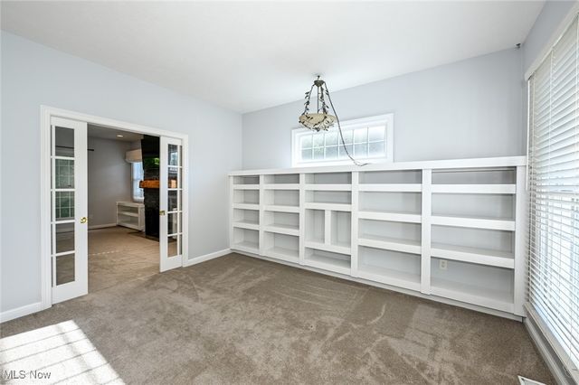 990 Whisperwood Lane, Aurora, OH 44202