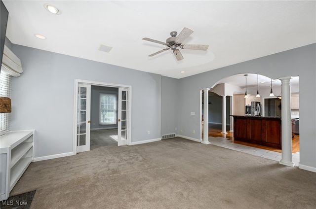 990 Whisperwood Lane, Aurora, OH 44202