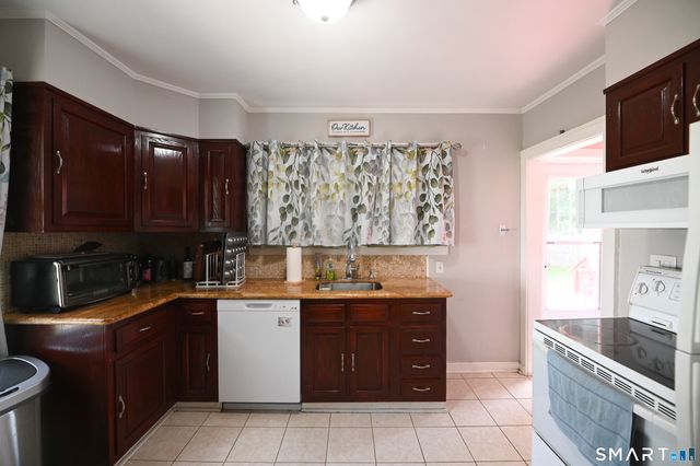 26 Laurel Avenue, Naugatuck, CT 06770