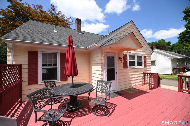 26 Laurel Avenue, Naugatuck, CT 06770