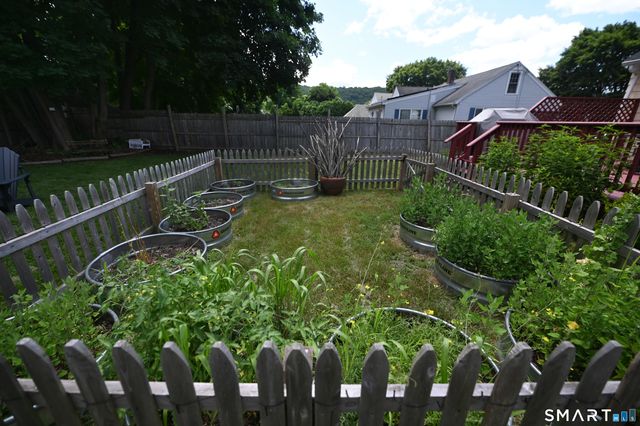 26 Laurel Avenue, Naugatuck, CT 06770