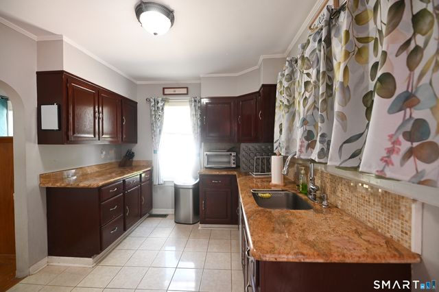 26 Laurel Avenue, Naugatuck, CT 06770