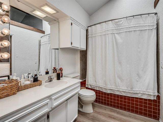 2319 Bent Trail Circle, Edmond, OK 73012