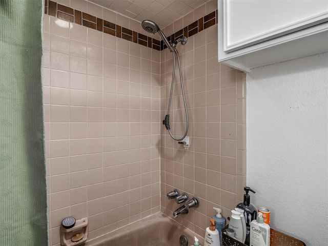 2319 Bent Trail Circle, Edmond, OK 73012