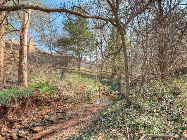 2319 Bent Trail Circle, Edmond, OK 73012