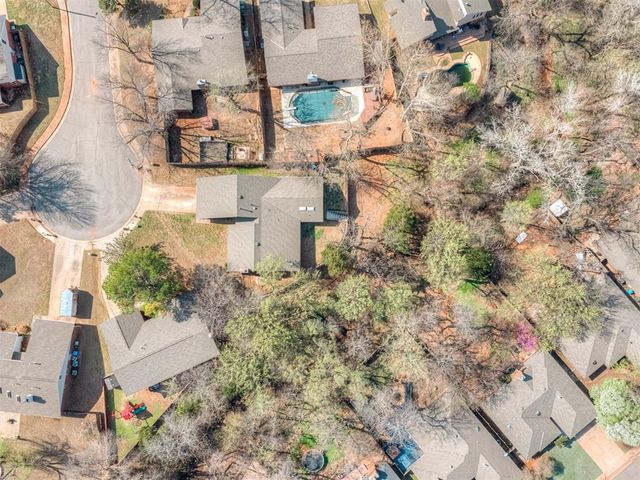 2319 Bent Trail Circle, Edmond, OK 73012