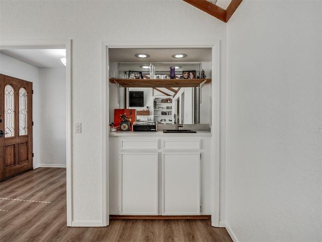 2319 Bent Trail Circle, Edmond, OK 73012