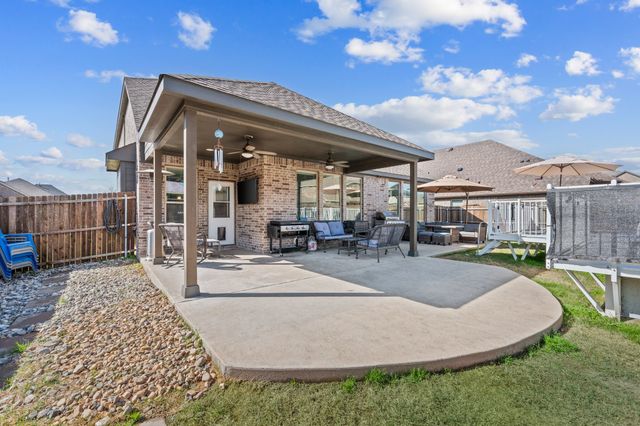 2803 Chestnut Lane, Melissa, TX 75454